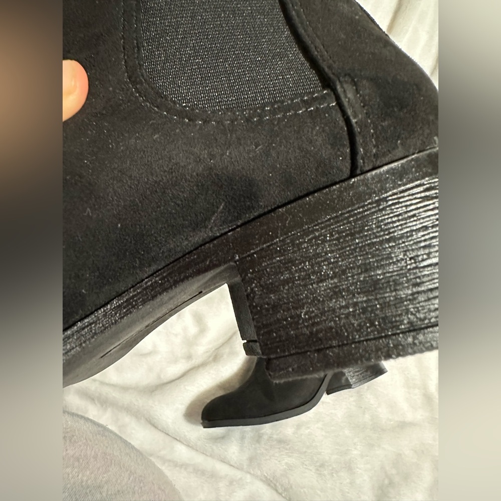Kenneth Cole Reaction Women's Salt Chelsea Ankle Boot - Picture 5 of 7